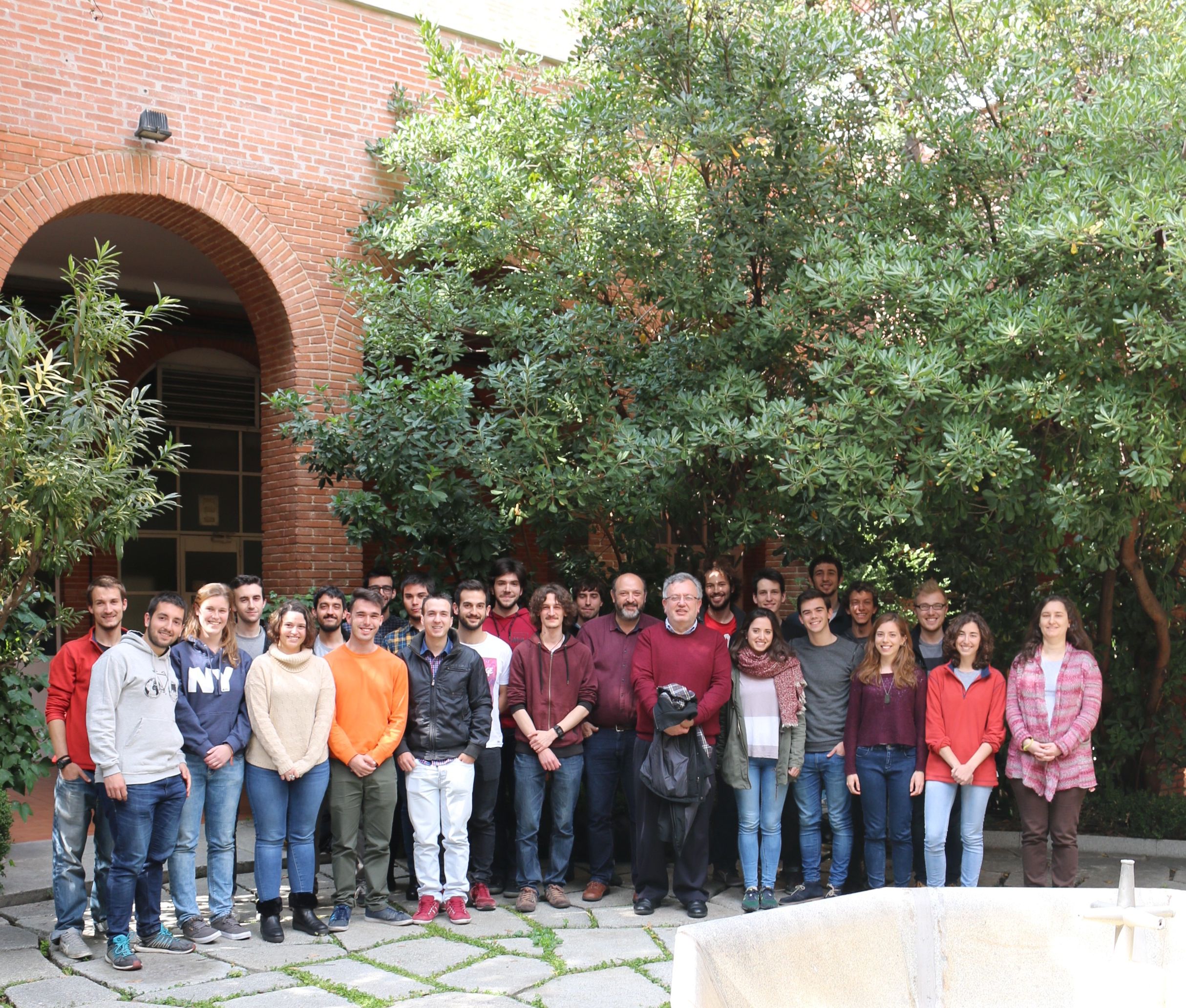 participants on 'curso de iniciación a la investigación' 2016